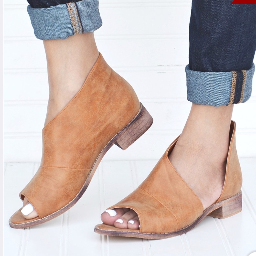 Mata Shoes Peep-Toe D’orsay Tan